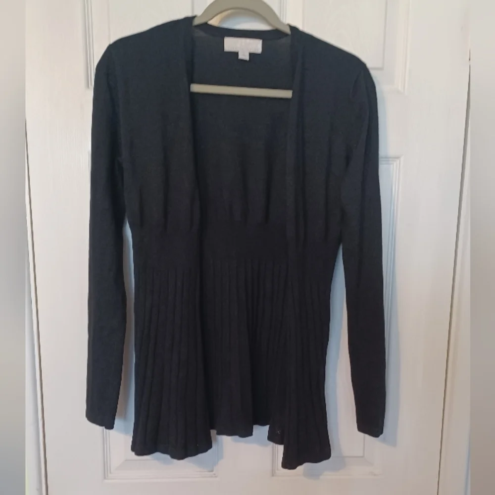 💰Carolyn Taylor Peplum Cardigan - Picture 1 of 7